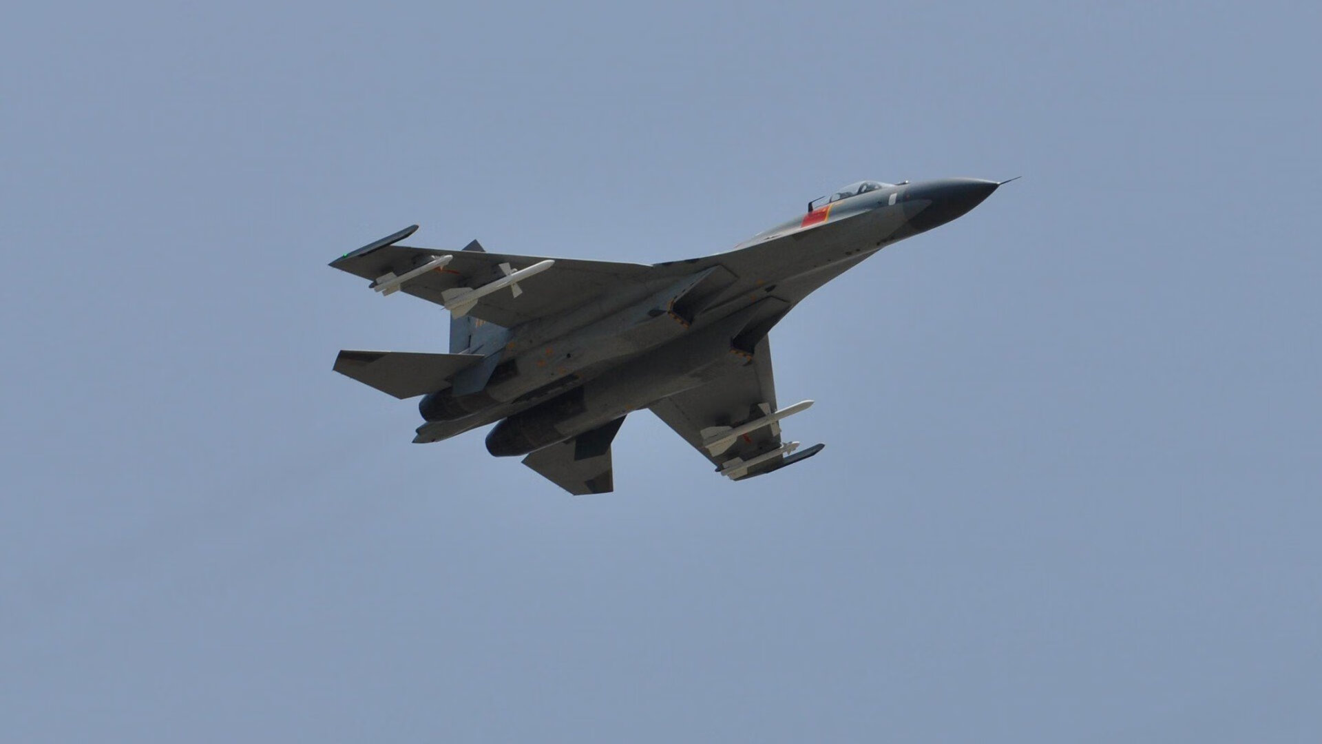 法甲战术多样化,精彩传球成主旋律,比赛引爆热情,足球法甲